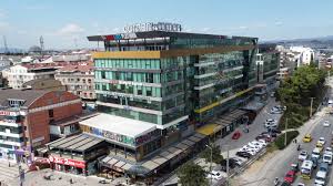 CORNER PLAZA